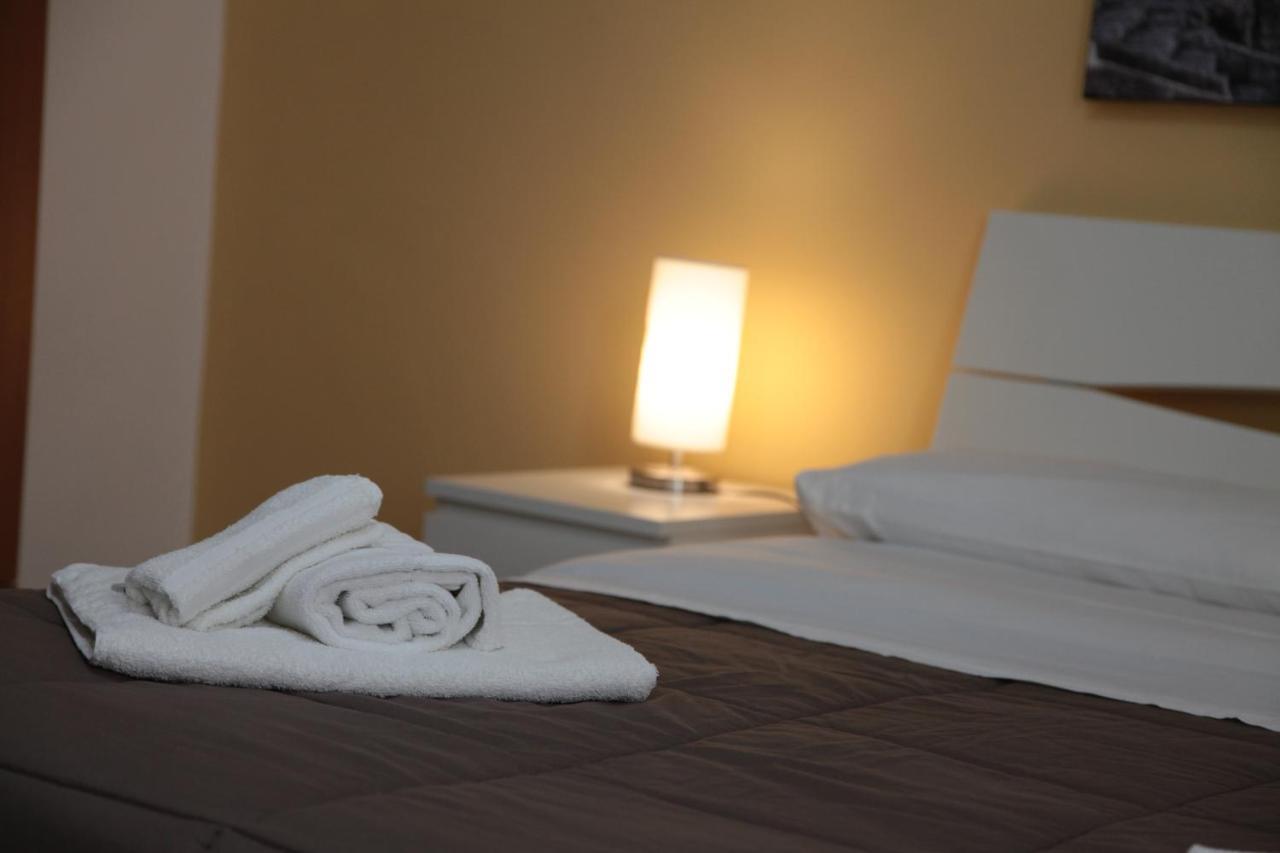 B&B Amelie Lecce Exterior foto
